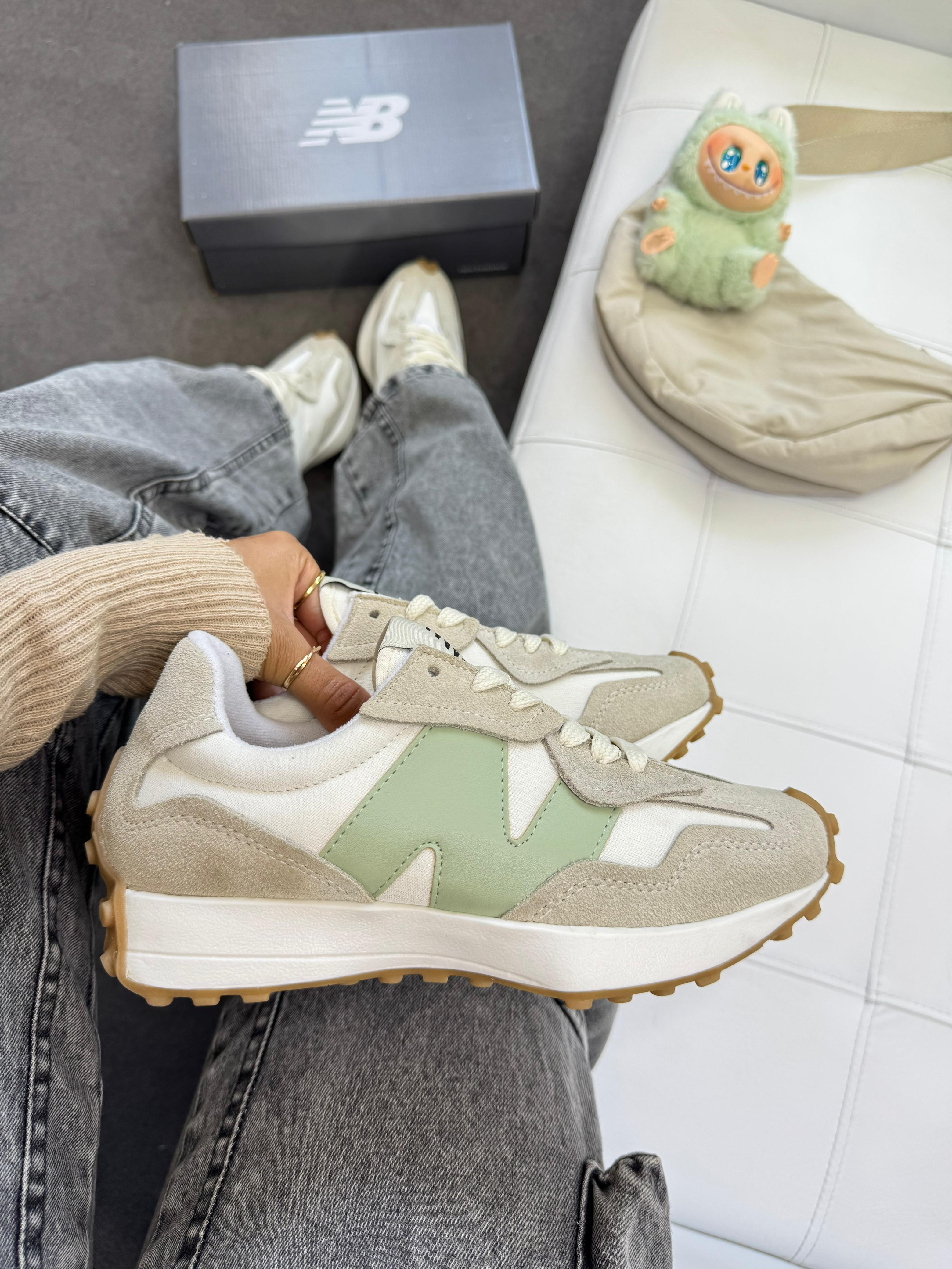 Tênis Balance 327 Menta Couro