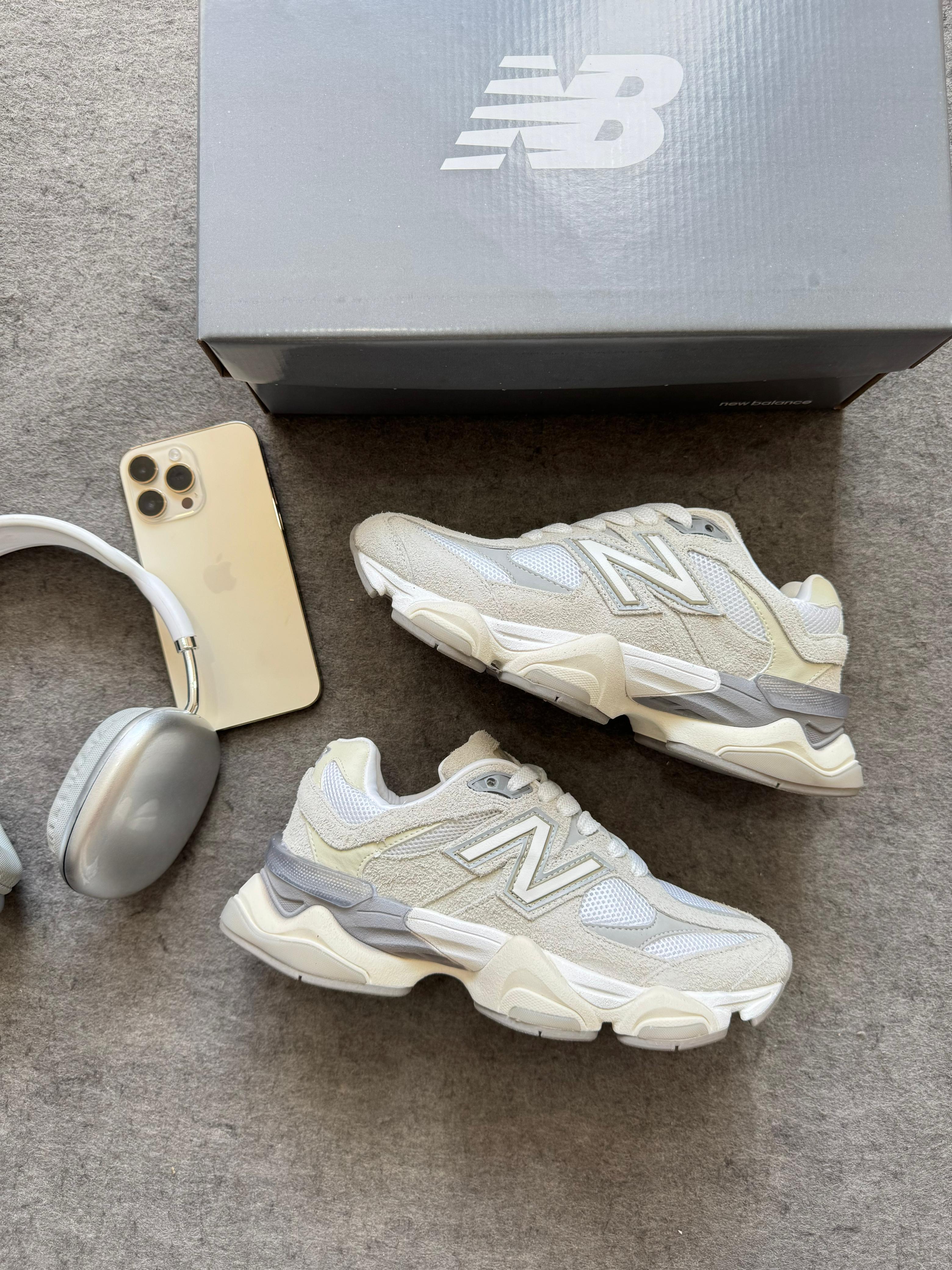 Tênis Balance 9060 Cinza Branco Couro Legítimo