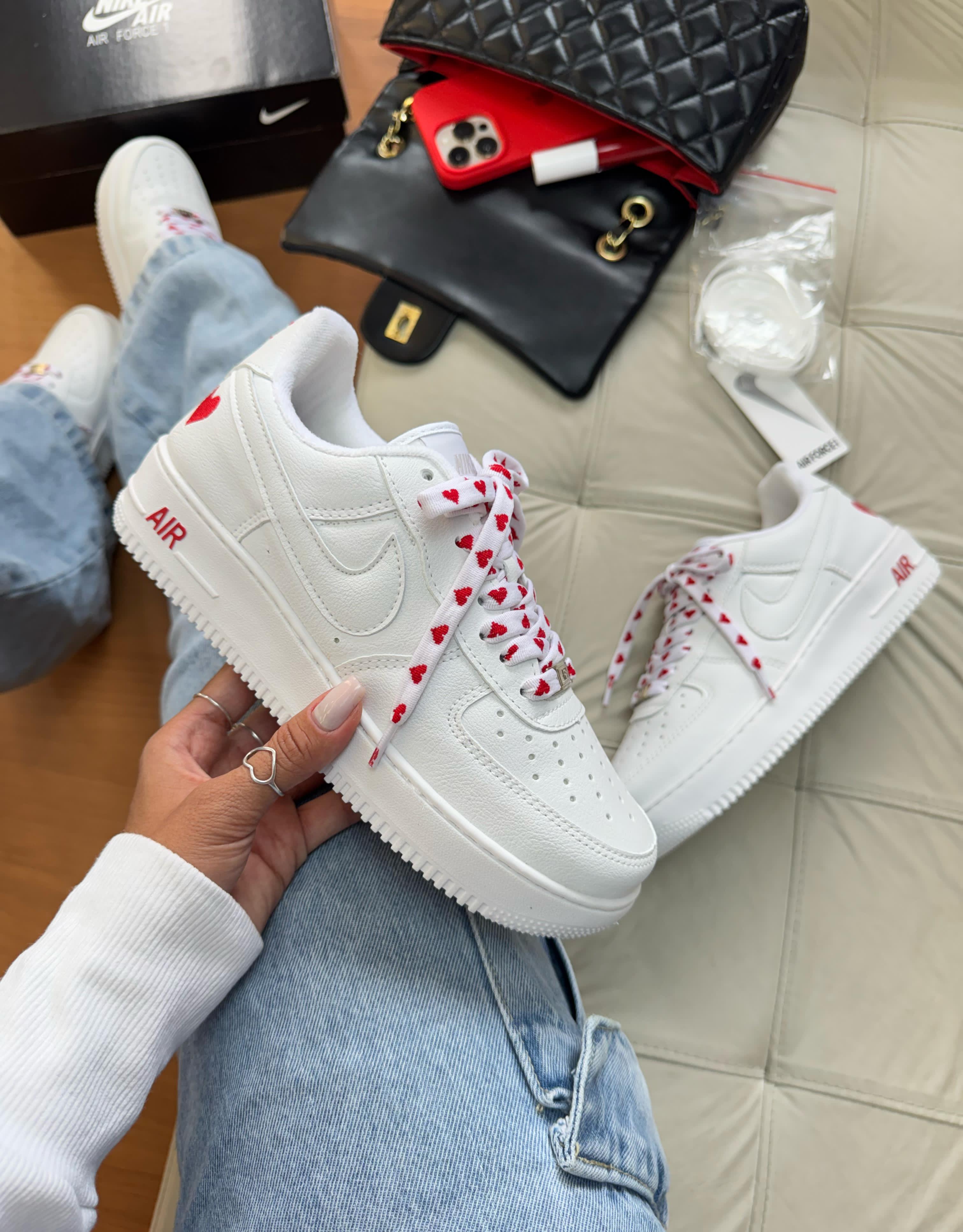 Tênis Air F1 Branco Coração