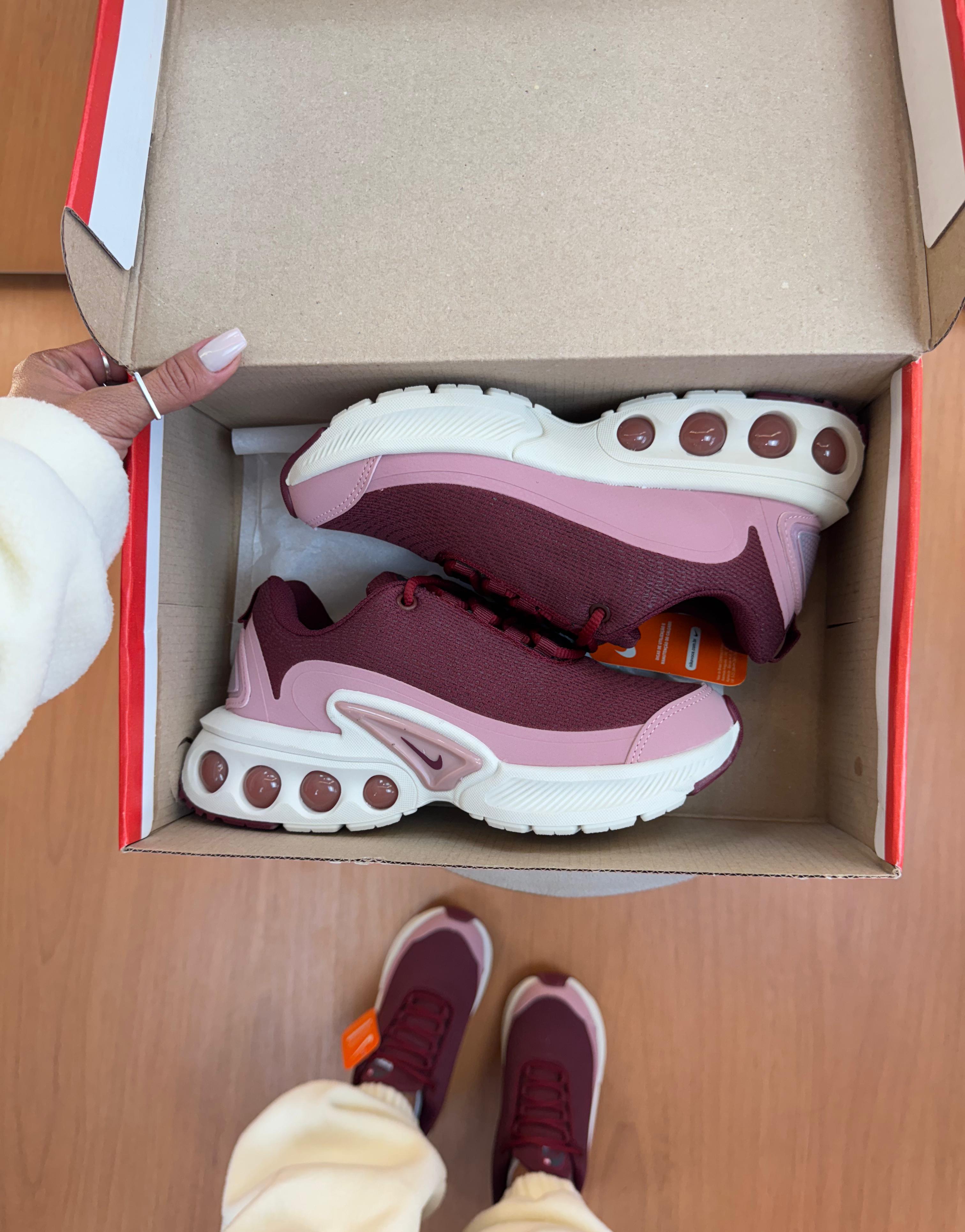 Tênis Air Max DN Marsala