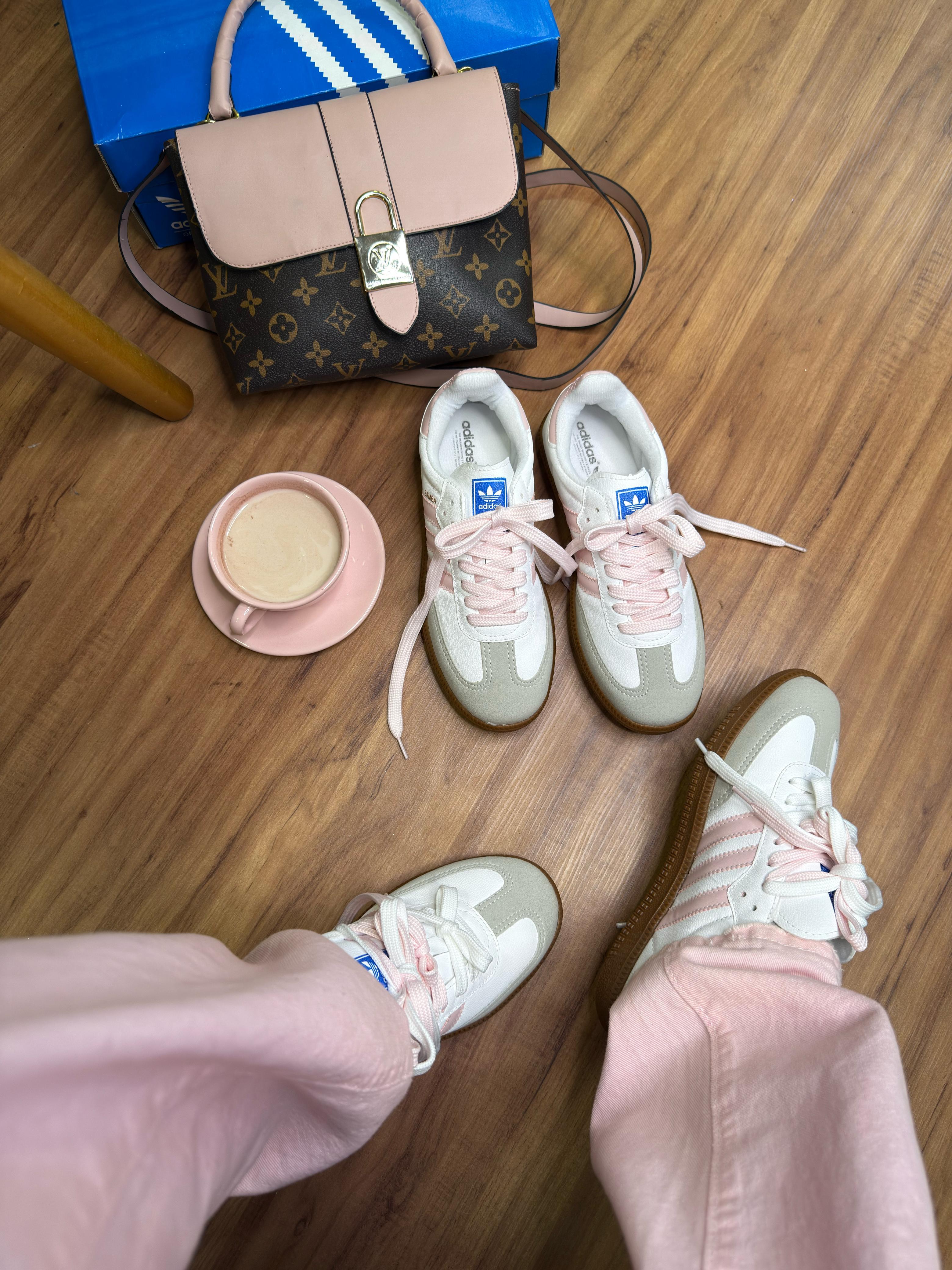 Tênis Branco Rosa Samba Courino